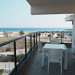 Helena Sea Breeze - Living With Pools & Full Facilities *