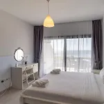 Διαμέρισμα Helena Sea Breeze - Living With Pools & Full Facilities *
