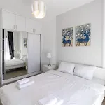 Helena Sea Breeze - Living With Pools & Full Facilities *