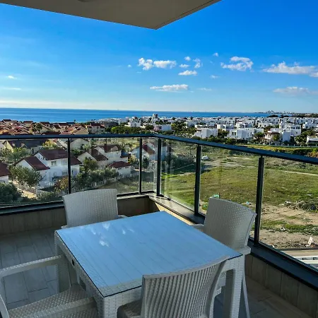 Helena Pool At Caesar Blue Resort: Wellness Retreat Apartment Rizokarpaso