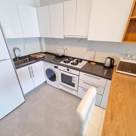 Apartament Helena Pool In Caesar Blue Including Breakfast Available 4pm, Gym, Heated Swimming Pool, Hammam, Sauna *
