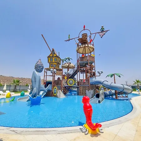 Helena Pool At Caesar Blue Resort: Wellness Retreat Apartment *