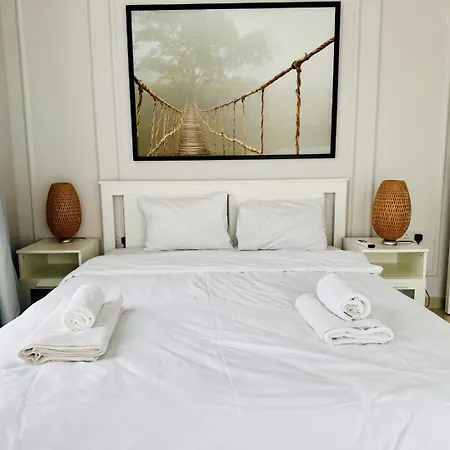 Helena Pool At Caesar Blue Resort: Wellness Retreat Apartment