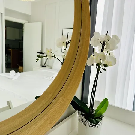 Helena Sea Breeze - Living With Pools & Full Facilities