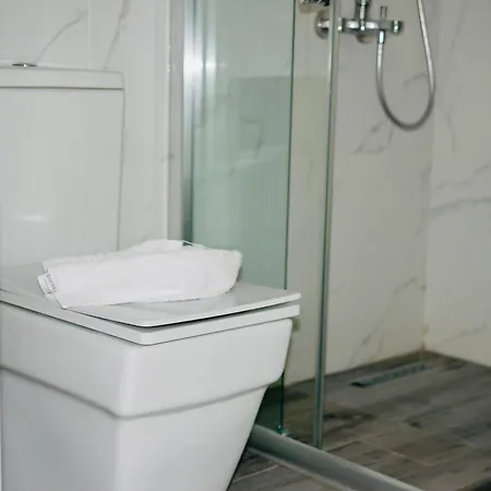 Helena Sea Breeze - Living With Pools & Full Facilities Διαμέρισμα