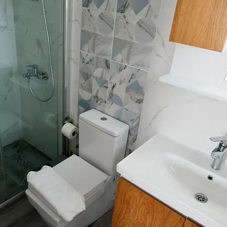 Helena Sea Breeze - Living With Pools & Full Facilities *