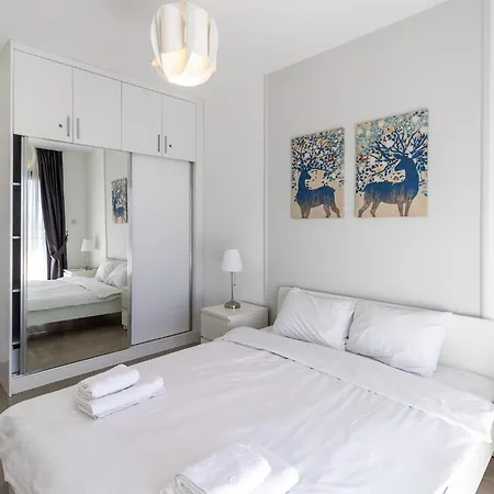 Helena Sea Breeze - Living With Pools & Full Facilities *