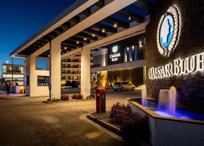 Helena Sea Breeze - Living With Pools & Full Facilities