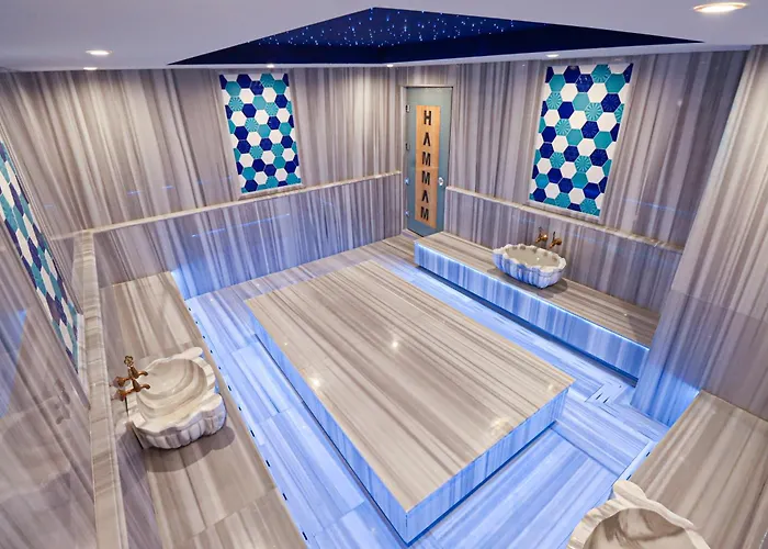 Helena Sea Breeze - Living With Pools & Full Facilities *